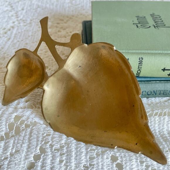 Small Vintage Indian Brass Dish - Picture 6 of 16